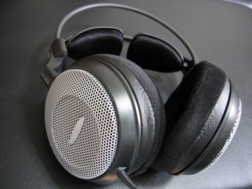 AUDIO-TECHNICA　ATH-AD500