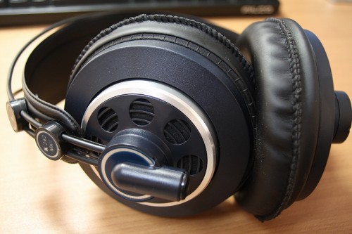 AKG 240MK2